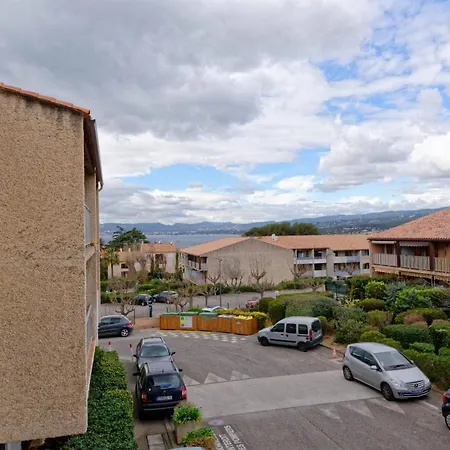 Aigues Marines Private Studio Apartment Saint-Cyr-sur-Mer